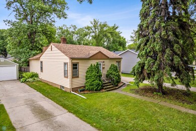 1629 3rd St N, Fargo, ND 58102 - photo 2