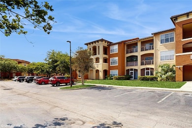 5512 Metrowest Blvd unit 203, Orlando, FL 32811 - photo 2