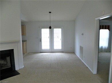 3631 Southpark Dr, High Point, NC 27263 - photo 3