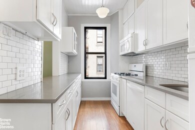 109 Seaman Ave unit 4A, New York, NY 10034 - photo 3