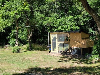 610 Beene Creek Trail, Springtown, TX 76082 - photo 5