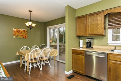 6204 Frontier Ct, Sykesville, MD 21784 - photo 4