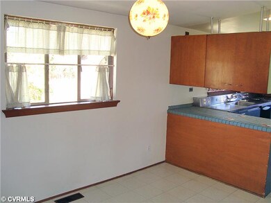 Kitchen - Big 22' x 8' eat-in kitchen.