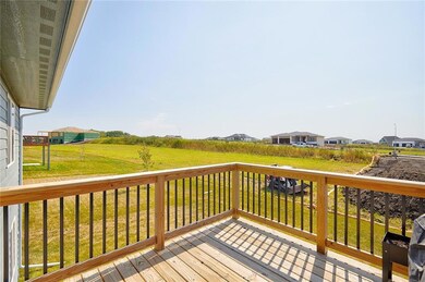 18154 Alpine Dr, Clive, IA 50325 - photo 3