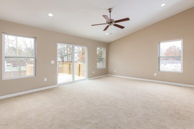 Living EWV061-C2040-17