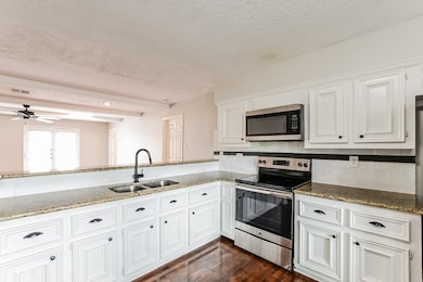 10326 Coralstone Rd, Houston, TX 77086 - photo 7