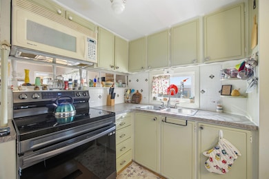 862 Mayhew Turnpike unit 1, Bristol, NH 03222 - photo 4