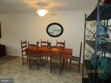 1321 Outer Dr, Hagerstown, MD 21742 - photo 6