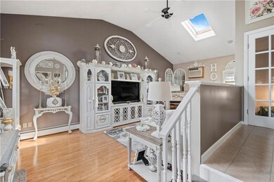 25 Wharf Rd, Warwick, RI 02889 - photo 3