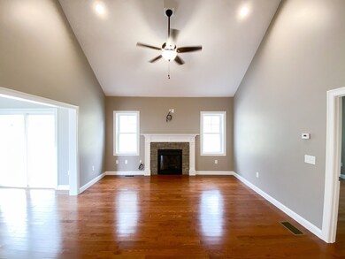 24 Soucy Dr unit 3, Rutland, MA 01543 - photo 5