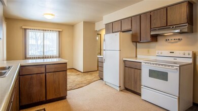 3228 Moon Ave, Eau Claire, WI 54703 - photo 5