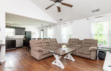 406 Lentz Ln, Mount Washington, KY 40047 - photo 2