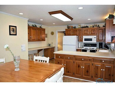 4906 Oak Glen Dr, Toledo, OH 43613 - photo 6