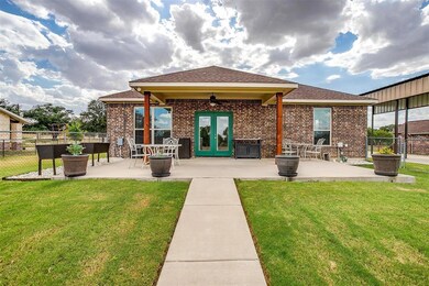 122 Trailwood Dr, Joshua, TX 76058 - photo 4