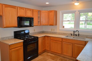 1965 Branstetter Ln, Redding, CA 96001 - photo 5