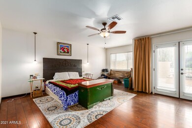 Listing_812650_Photo_4