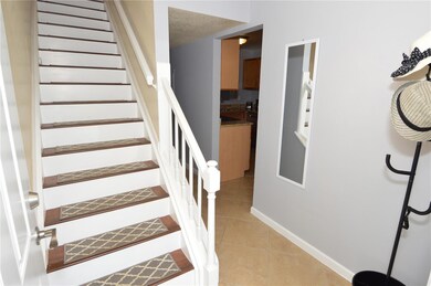 3837 Pompano Dr SE unit 3837(Furnished), Saint Petersburg, FL 33705 - photo 5