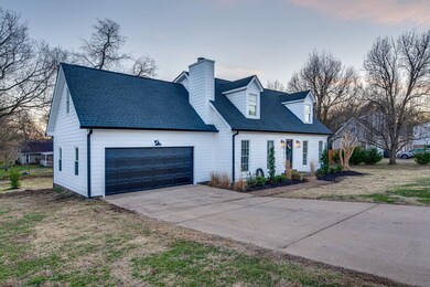 2007 Windsor Dr, Columbia, TN 38401 - photo 4