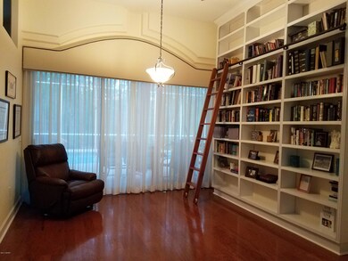 Living Room-Library
