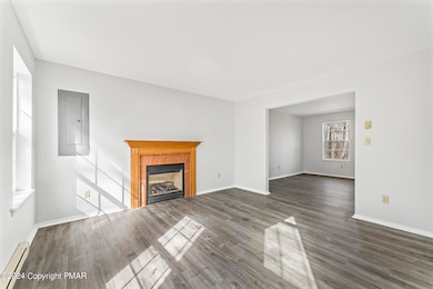 4118 Sycamore Ln, East Stroudsburg, PA 18301 - photo 3