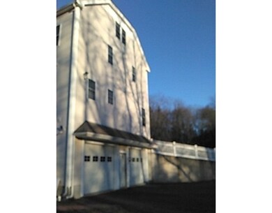 567 Chestnut St, Ashland, MA 01721 - photo 4