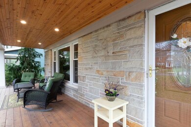 1544 Compton Rd, Cleveland, OH 44118 - photo 3