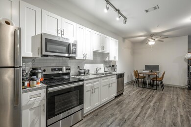 782 Riverfront Pkwy #415 HD-1