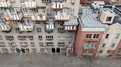 47 S 8th St unit 1B, Brooklyn, NY 11211 - photo 2