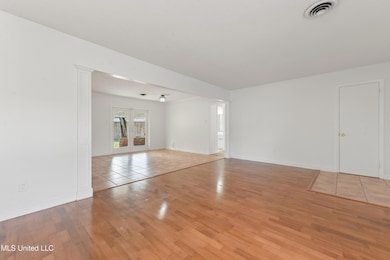 13013 Cambridge Blvd, Ocean Springs, MS 39564 - photo 6