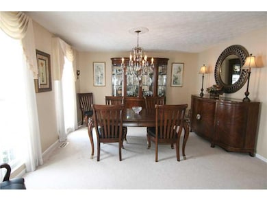 Dining Room. Perfect for dinner parties and specia