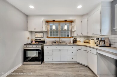 3262 Cedar Ave, Scranton, PA 18505 - photo 4