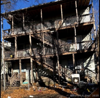 899 Hancock Ave, Bridgeport, CT 06605 - photo 5