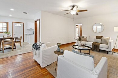 219 E Royal Forest Blvd, Columbus, OH 43214 - photo 4