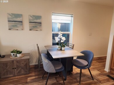 515 SE Sheridan Rd unit 6, Sheridan, OR 97378 - photo 5