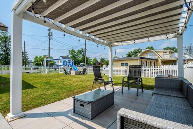 200 Spencer Ave, Sylvan Beach, NY 13157 - photo 5