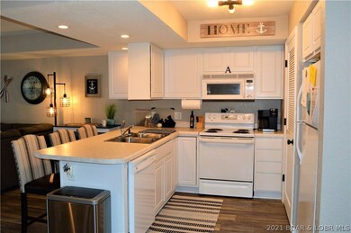 Light and bright kitchen