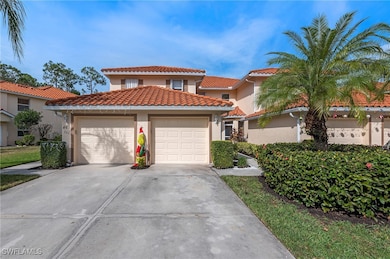 465 Robin Hood Cir unit 101, Naples, FL 34104 - photo 3