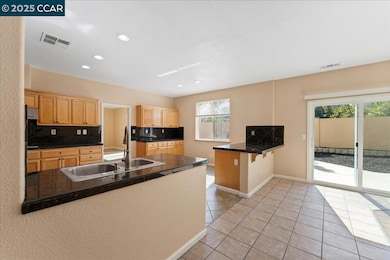 4651 Shetland Way, Antioch, CA 94531 - photo 5