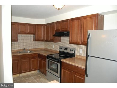29 E Lynbrook Rd, Darby, PA 19023 - photo 4