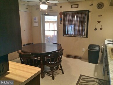 519 Chestnut St, Shoemakersville, PA 19555 - photo 6