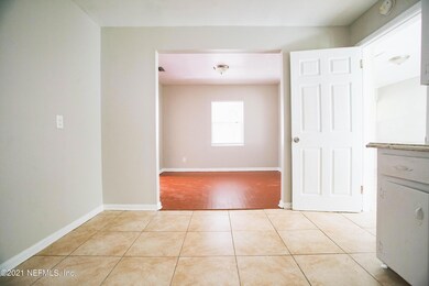 5611 Norde Dr W, Jacksonville, FL 32244 - photo 7