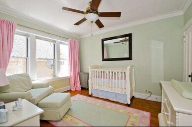 2051 W Ainslie St unit 2W, Chicago, IL 60625 - photo 7