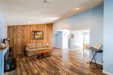 20545 Gresham St, Winnetka, CA 91306 - photo 5