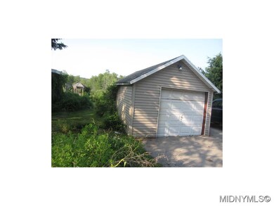 1 stall garage