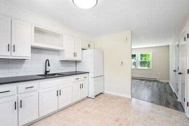 22 Beacon Ave unit 4, Newburyport, MA 01950 - photo 5