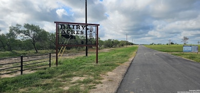 109 Sylas Hayes, Pleasanton, TX 78064 - photo 5