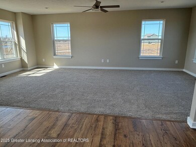 15312 Sherwood Ln, Lansing, MI 48906 - photo 4