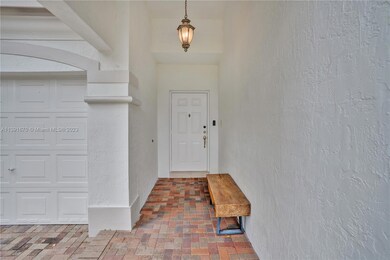 6800 NW 109th Ct, Doral, FL 33178 - photo 2