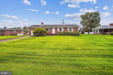 709 E Maple Rd, Linthicum Heights, MD 21090 - photo 2