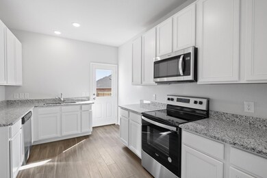 1605 Luke St, Ennis, TX 75119 - photo 5